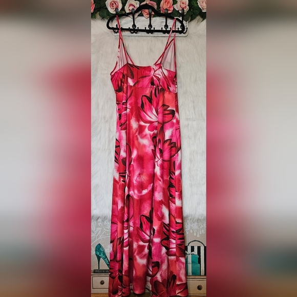made with ❤️ Floral Romance Strapless Maxi Dress - Picture 7 of 9